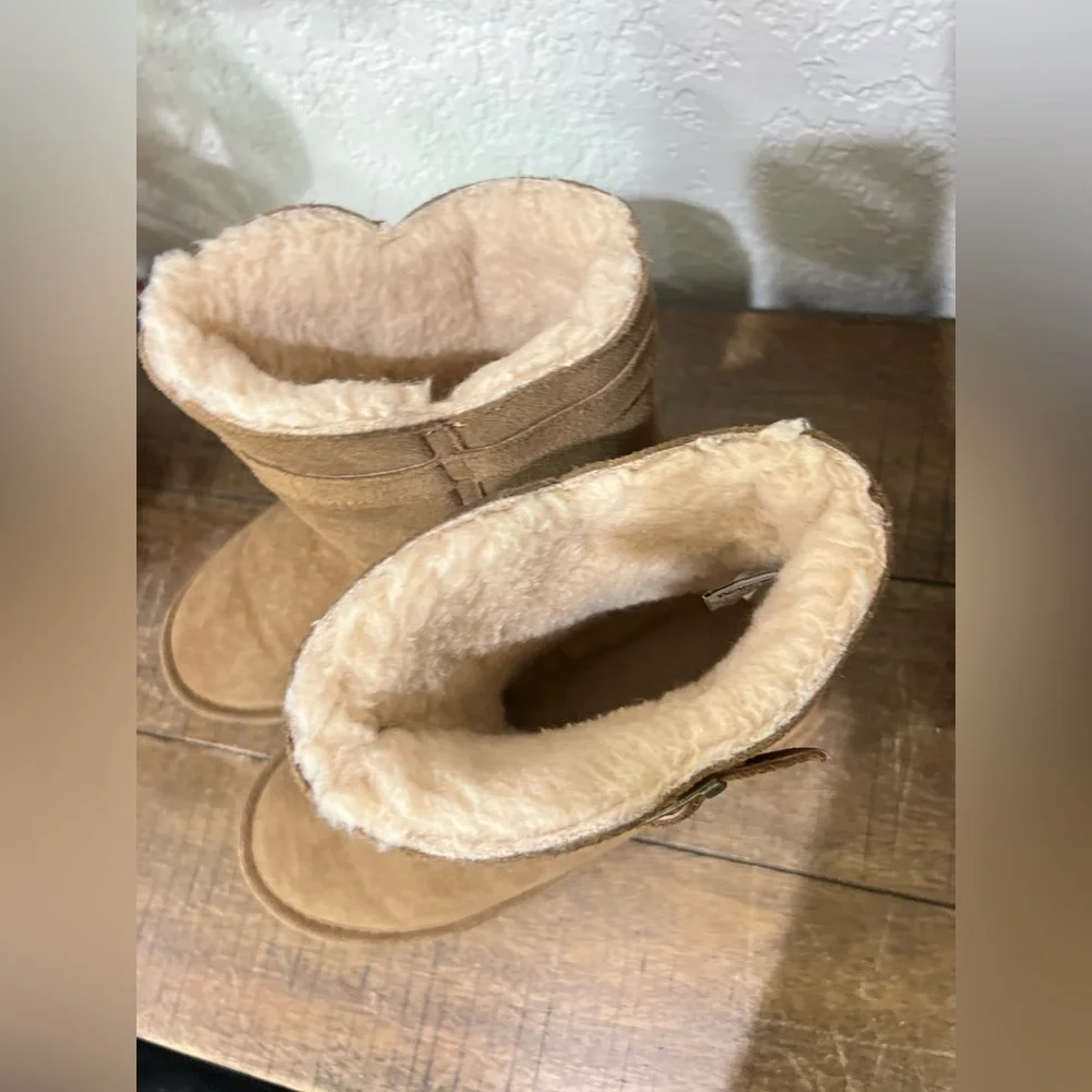 BearPaw new like women